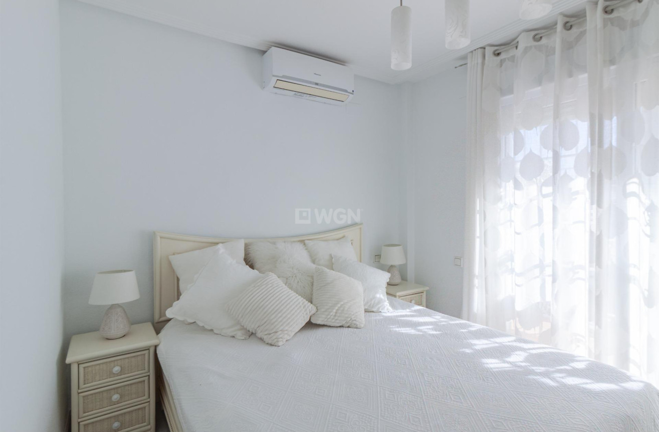 Odsprzedaż - Villa - Orihuela Costa - Los Almendros-la Florida