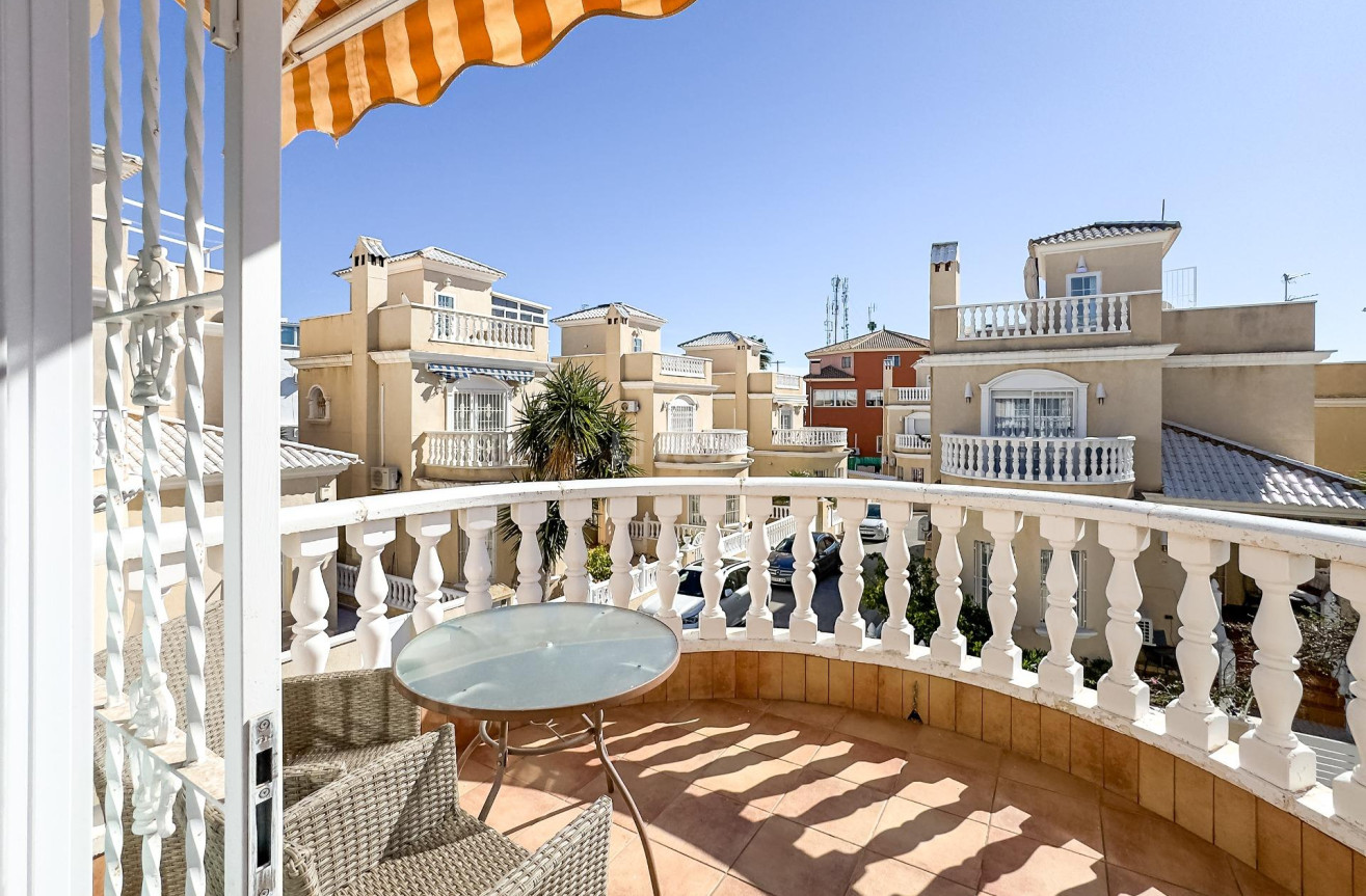 Odsprzedaż - Villa - Orihuela Costa - Los Almendros-la Florida