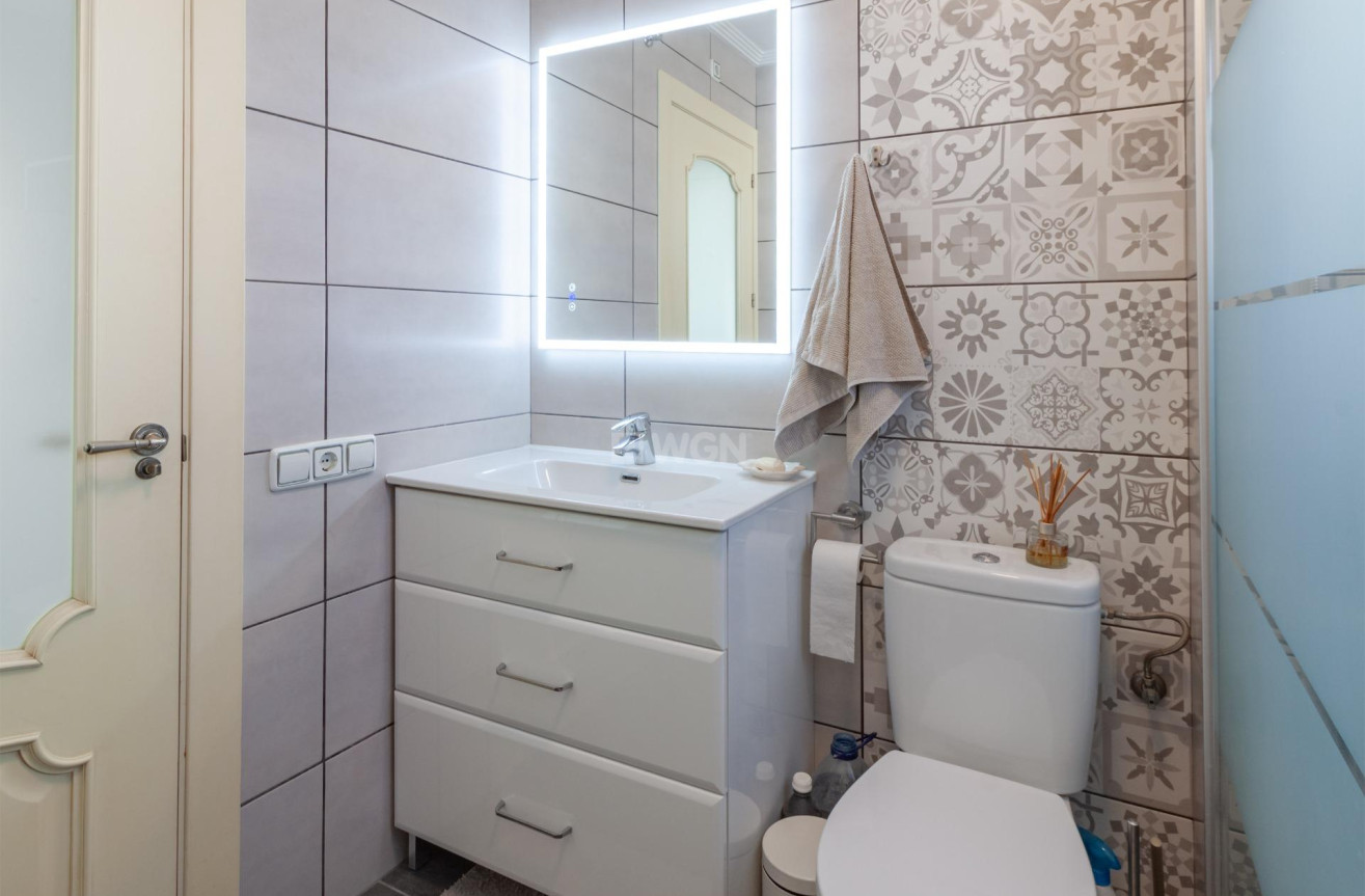 Odsprzedaż - Villa - Orihuela Costa - Los Almendros-la Florida