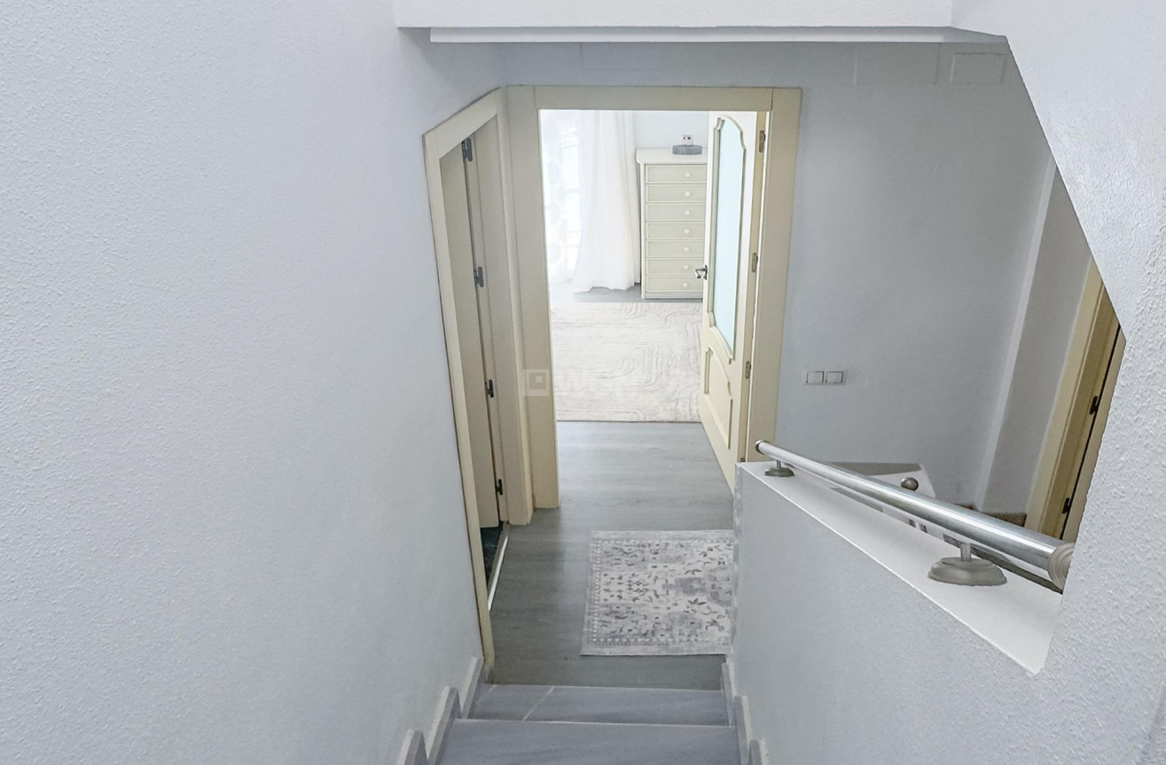 Odsprzedaż - Villa - Orihuela Costa - Los Almendros-la Florida