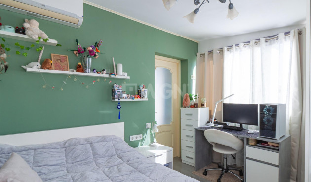 Odsprzedaż - Villa - Orihuela Costa - Los Almendros-la Florida