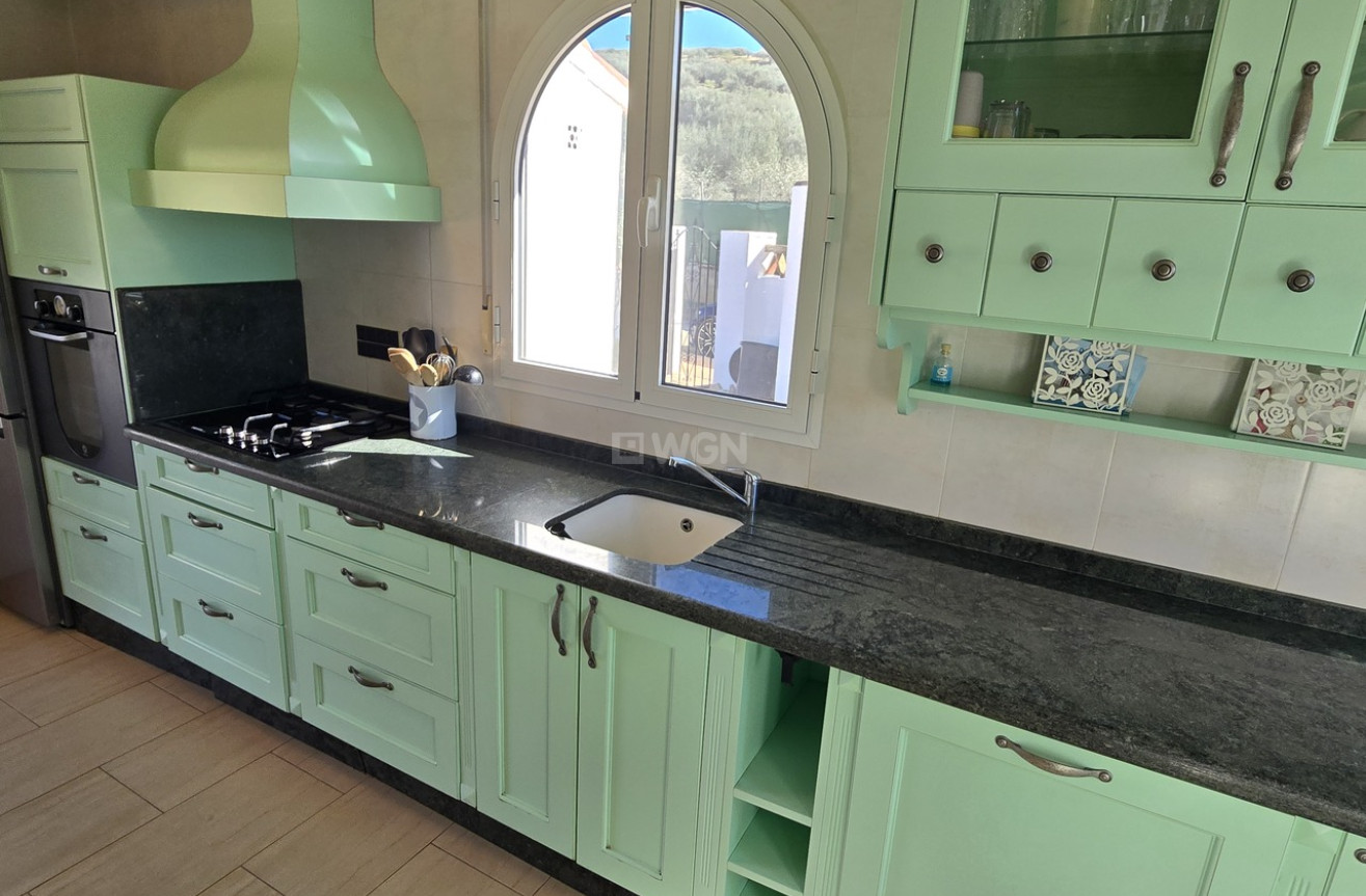 Odsprzedaż - Villa - Alcaucín - Inland