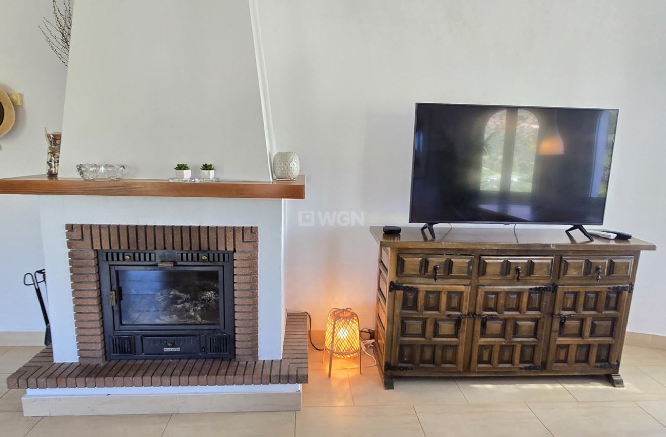 Odsprzedaż - Villa - Alcaucín - Inland