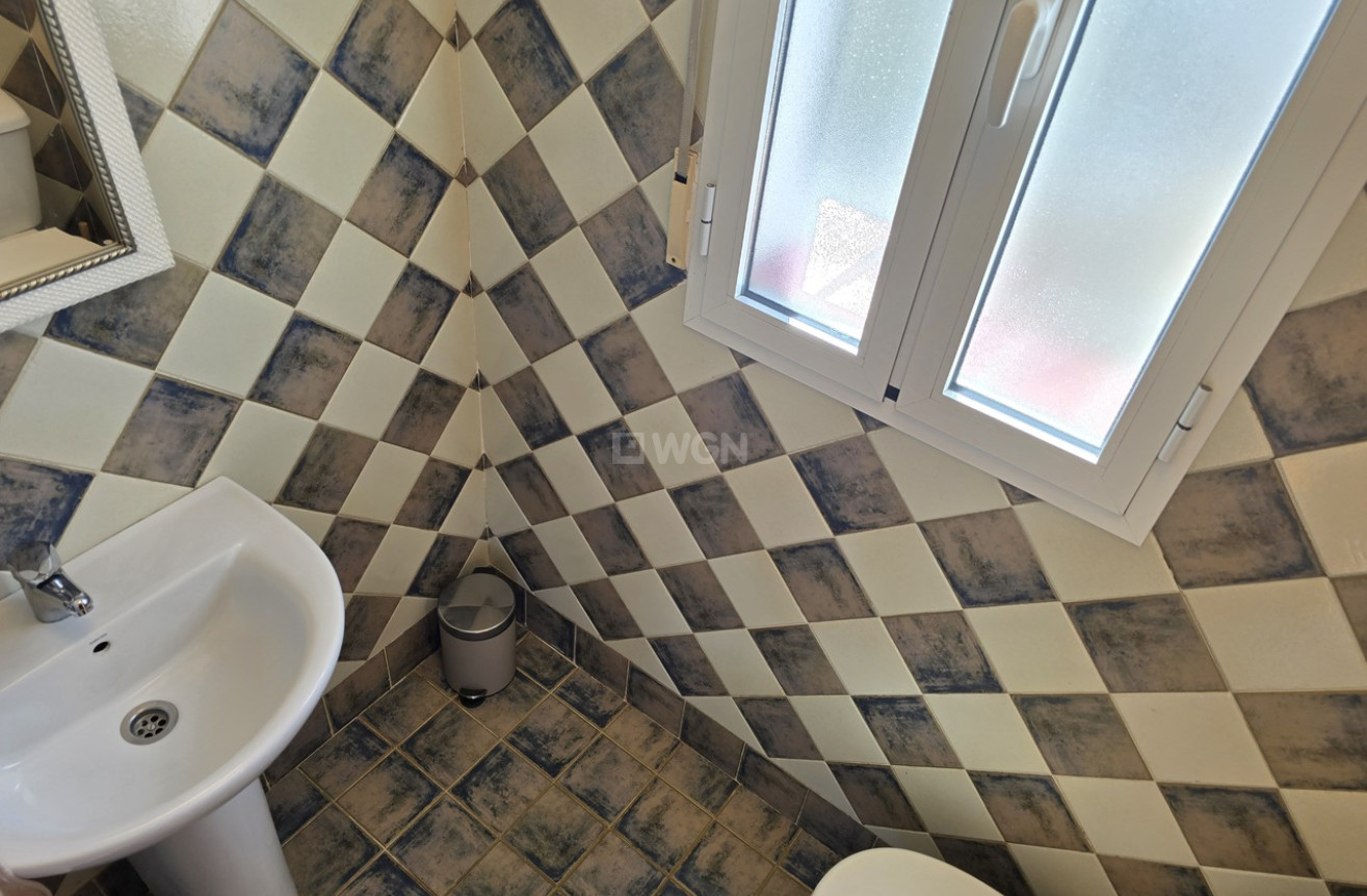 Odsprzedaż - Villa - Alcaucín - Inland