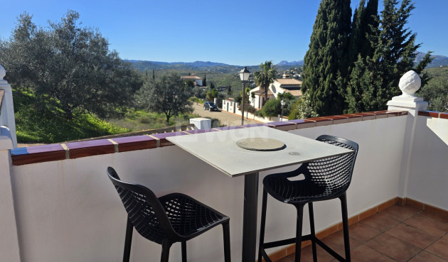 Odsprzedaż - Villa - Alcaucín - Inland