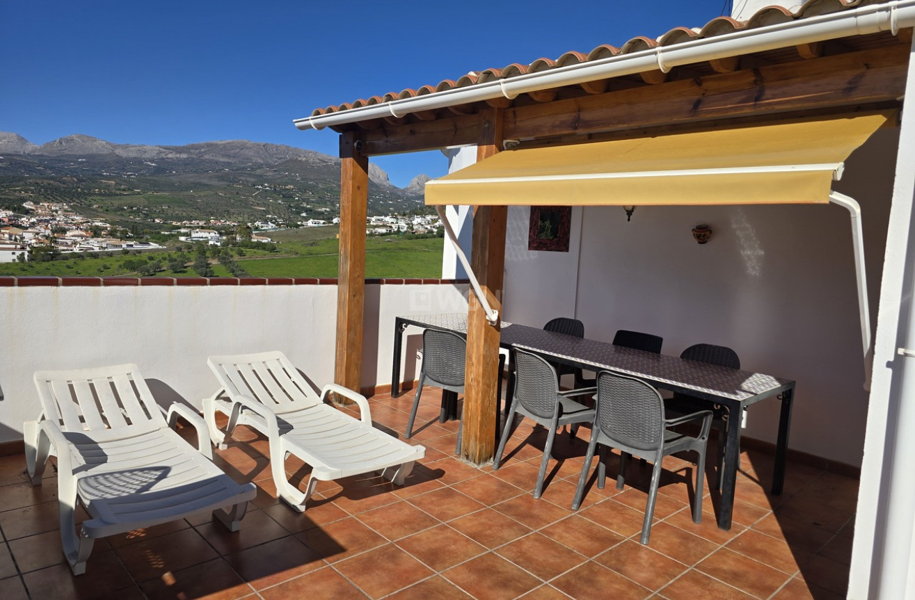 Odsprzedaż - Villa - Alcaucín - Inland