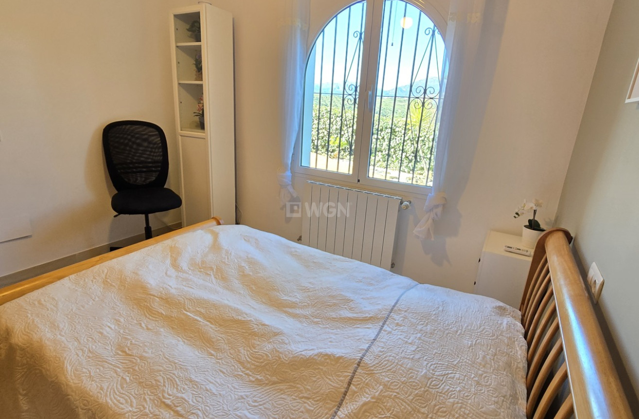 Odsprzedaż - Villa - Alcaucín - Inland