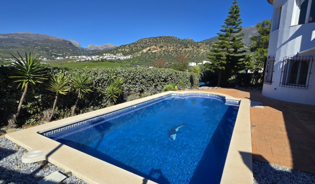 Odsprzedaż - Villa - Alcaucín - Inland