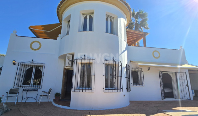 Odsprzedaż - Villa - Alcaucín - Inland