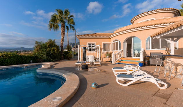 Odsprzedaż - Villa - Busot - Costa Blanca