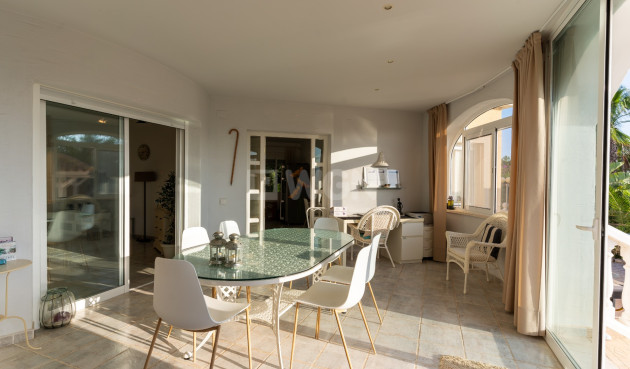 Odsprzedaż - Villa - Busot - Costa Blanca