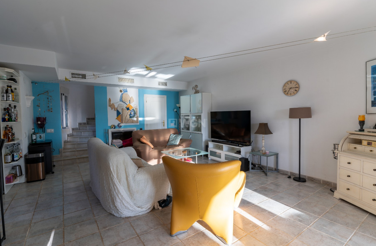 Odsprzedaż - Villa - Busot - Costa Blanca