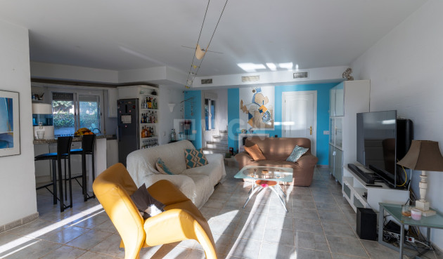 Odsprzedaż - Villa - Busot - Costa Blanca