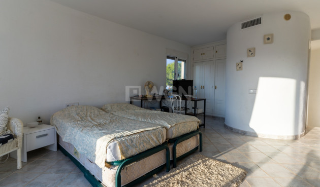 Odsprzedaż - Villa - Busot - Costa Blanca