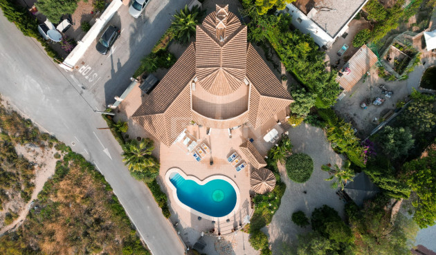 Odsprzedaż - Villa - Busot - Costa Blanca