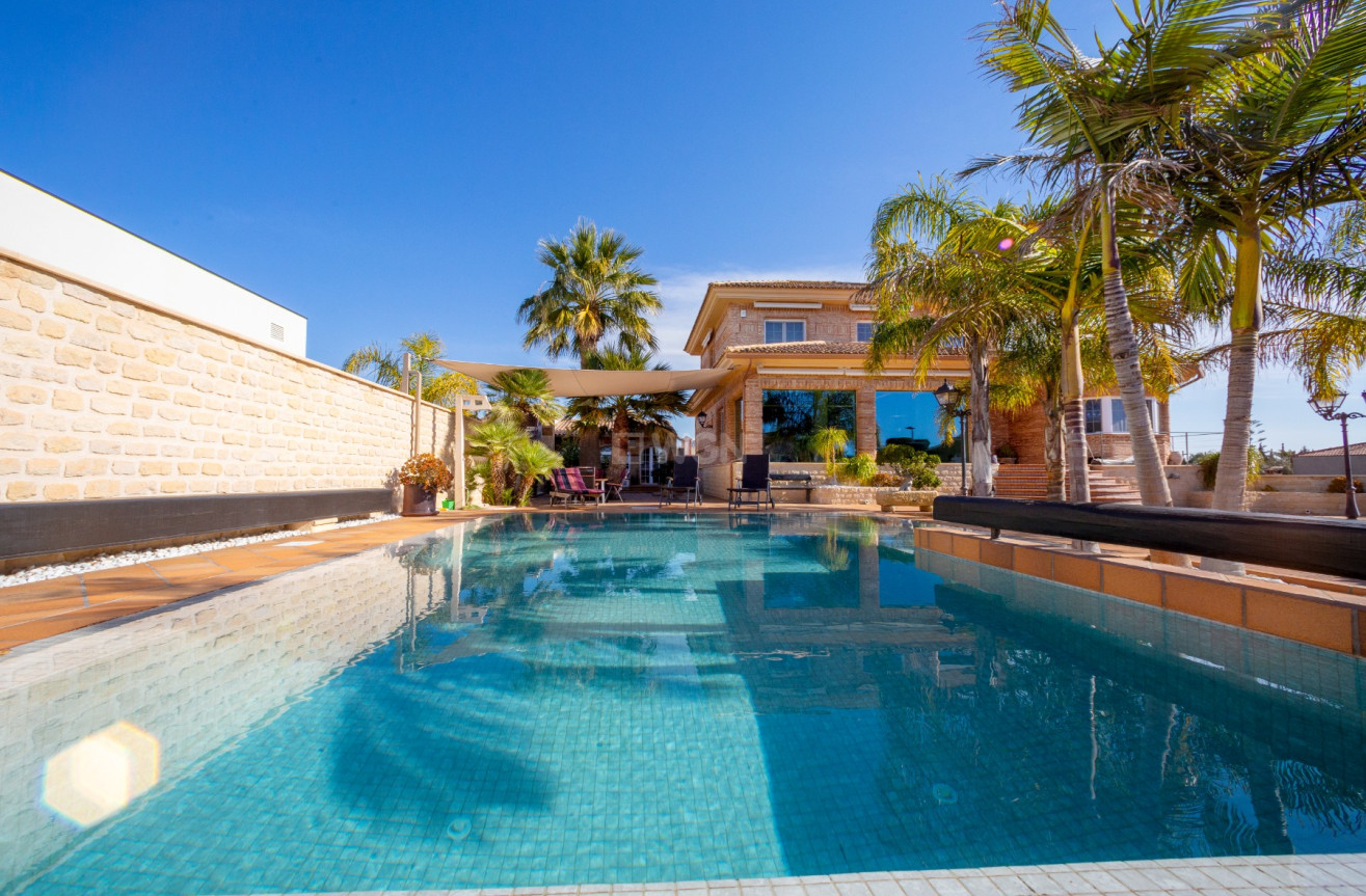 Odsprzedaż - Villa - San Vicente del Raspeig - Inland