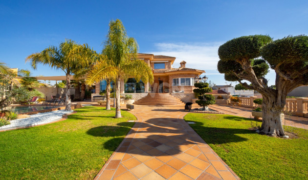 Odsprzedaż - Villa - San Vicente del Raspeig - Inland