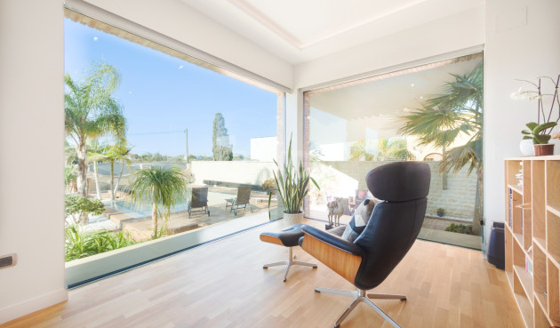 Odsprzedaż - Villa - San Vicente del Raspeig - Inland