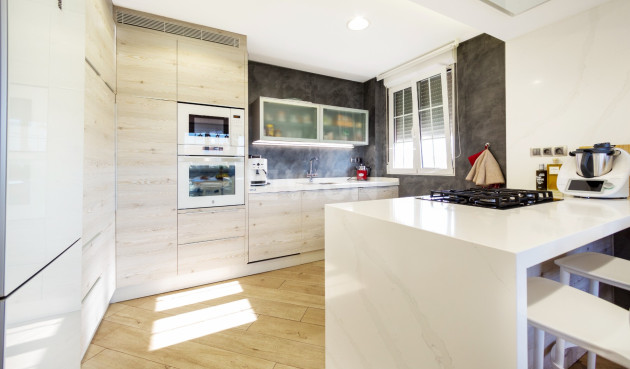 Odsprzedaż - Villa - San Vicente del Raspeig - Inland