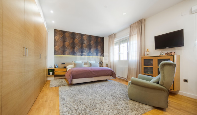 Odsprzedaż - Villa - San Vicente del Raspeig - Inland