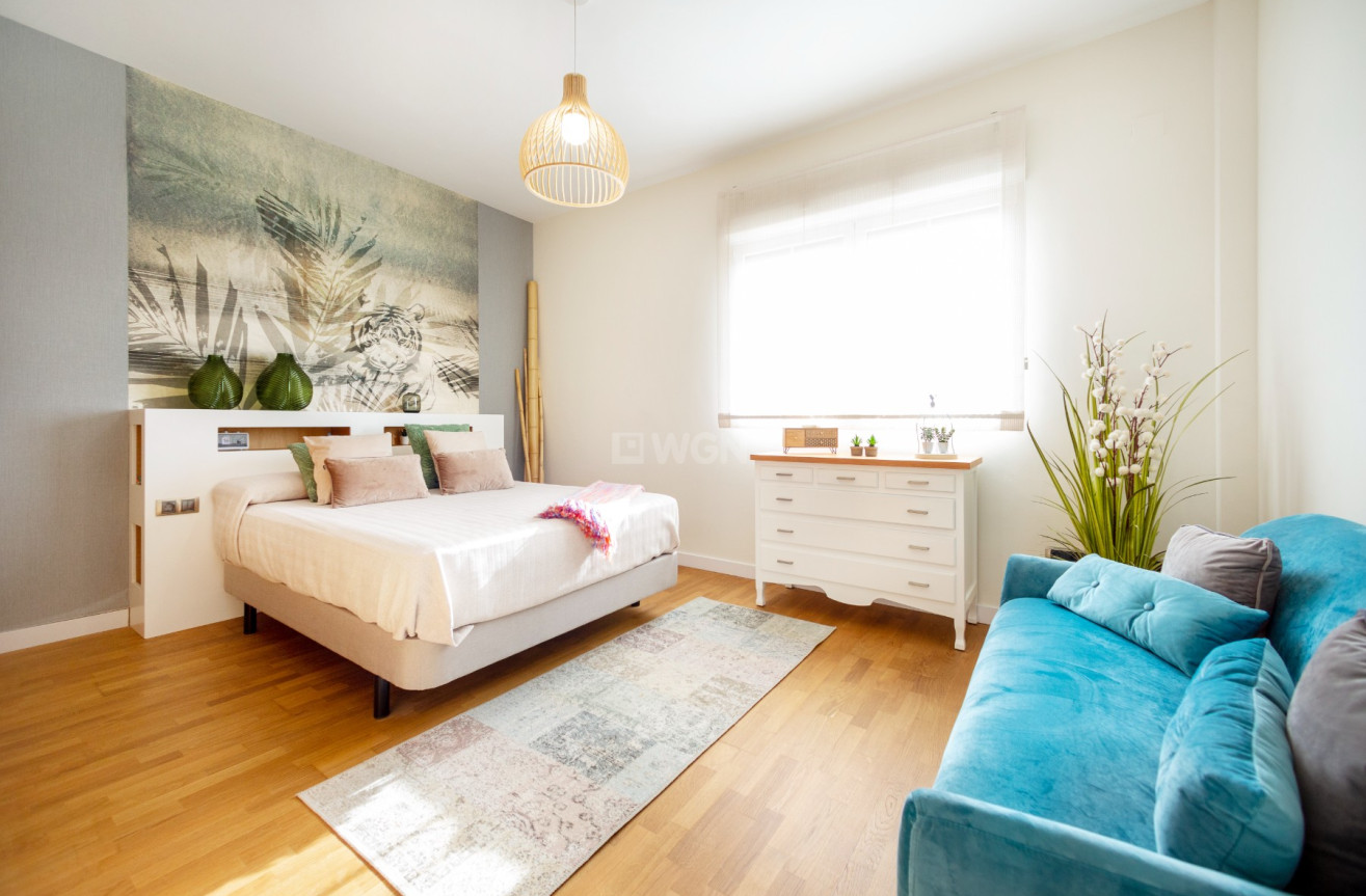 Odsprzedaż - Villa - San Vicente del Raspeig - Inland