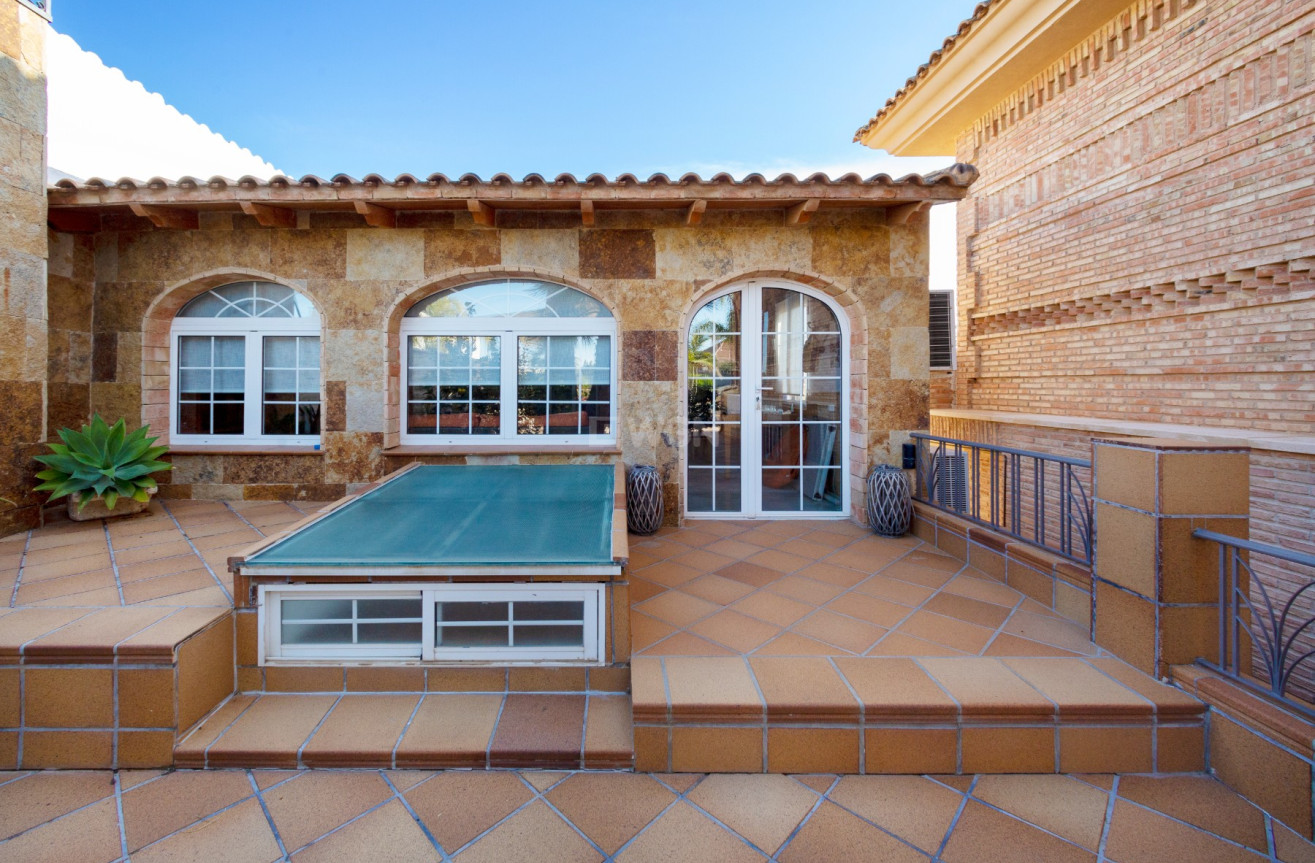 Odsprzedaż - Villa - San Vicente del Raspeig - Inland