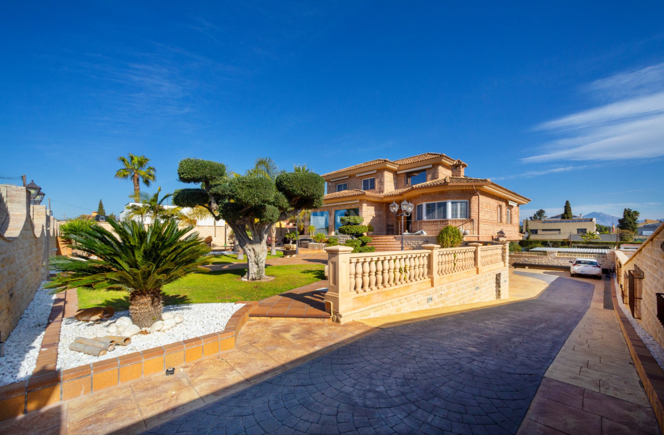 Odsprzedaż - Villa - San Vicente del Raspeig - Inland