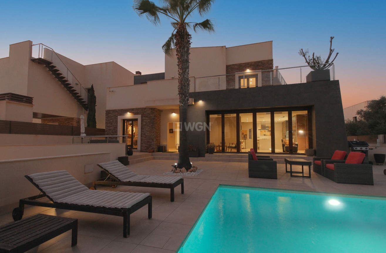 Odsprzedaż - Villa - Torrevieja - Costa Blanca