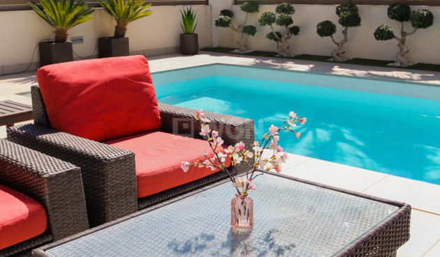 Odsprzedaż - Villa - Torrevieja - Costa Blanca