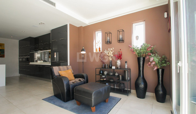 Odsprzedaż - Villa - Torrevieja - Costa Blanca