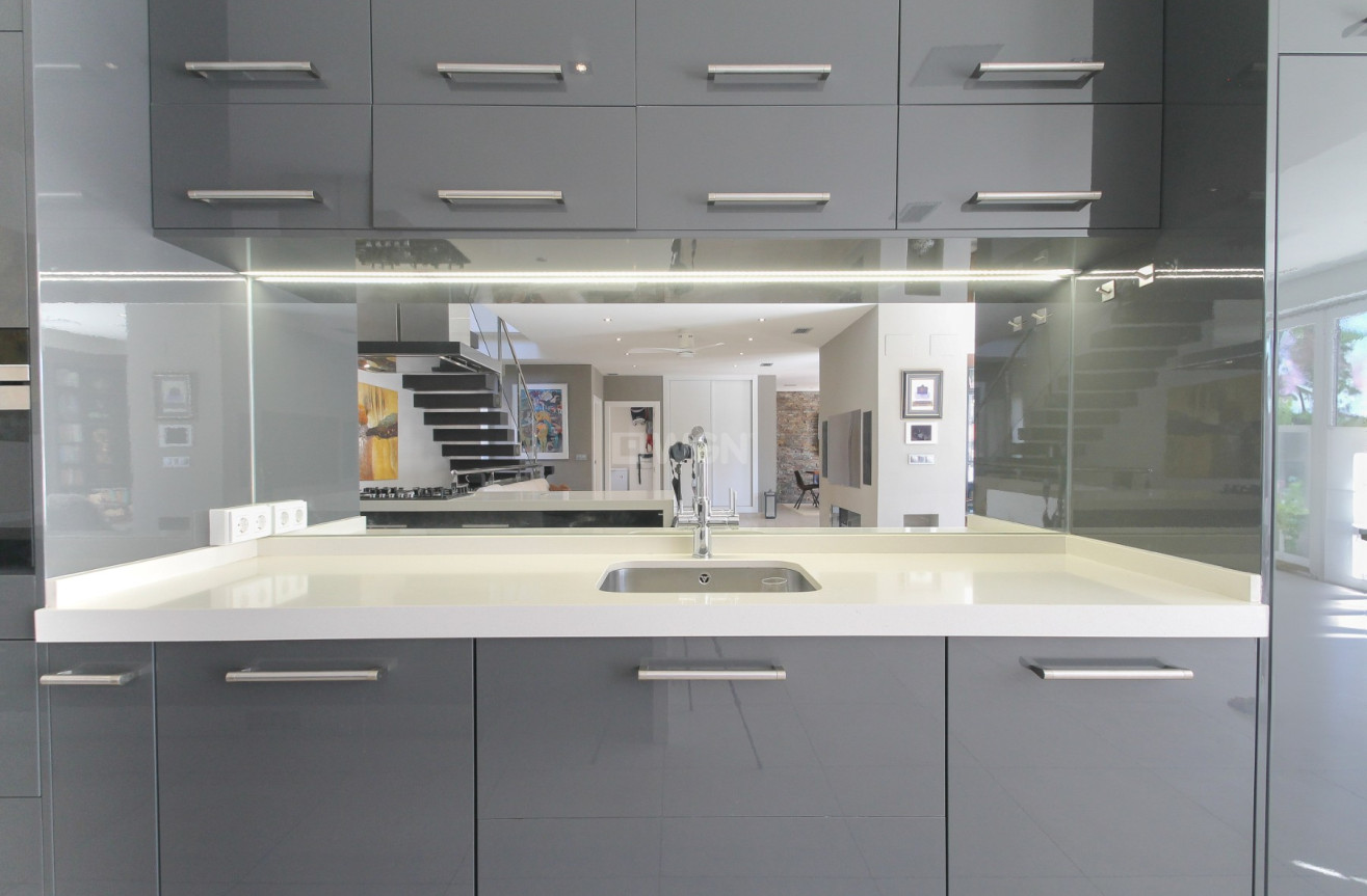 Odsprzedaż - Villa - Torrevieja - Costa Blanca