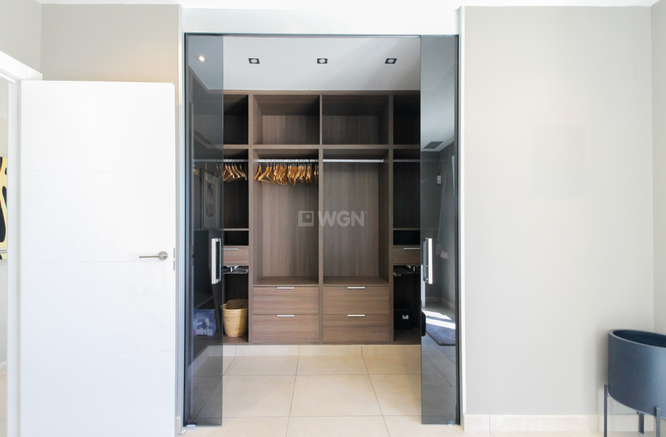 Odsprzedaż - Villa - Torrevieja - Costa Blanca