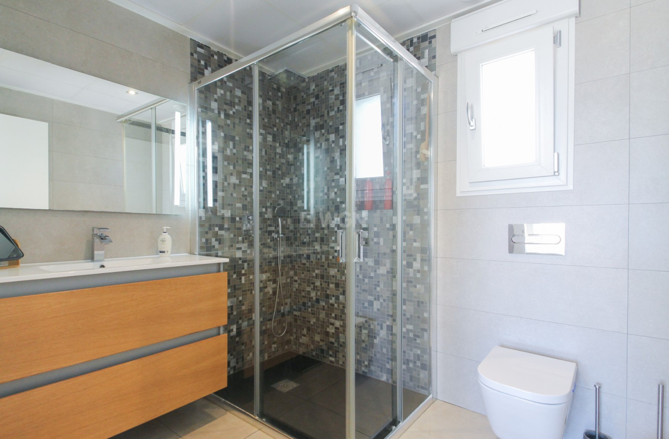 Odsprzedaż - Villa - Torrevieja - Costa Blanca