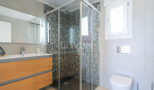 Odsprzedaż - Villa - Torrevieja - Costa Blanca