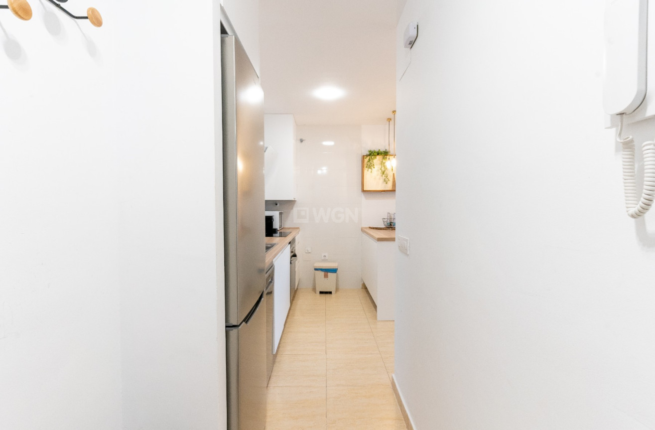 Odsprzedaż - Mieszkanie w bloku - El Campello - Costa Blanca