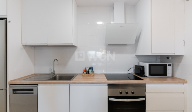 Odsprzedaż - Mieszkanie w bloku - El Campello - Costa Blanca