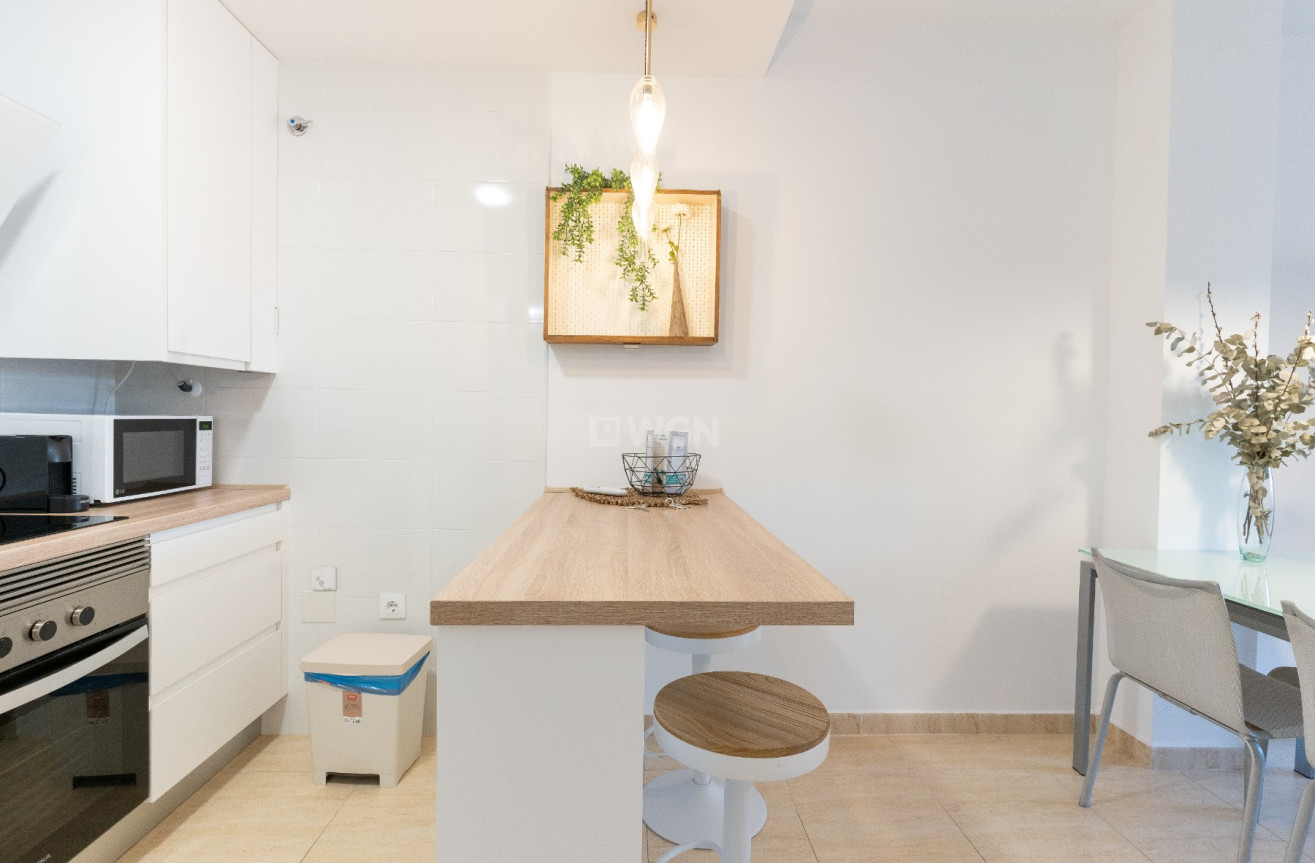 Odsprzedaż - Mieszkanie w bloku - El Campello - Costa Blanca