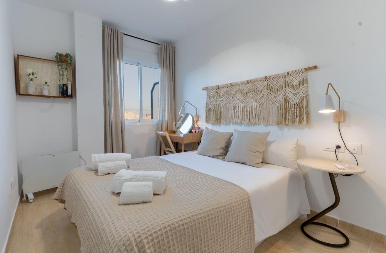 Odsprzedaż - Mieszkanie w bloku - El Campello - Costa Blanca