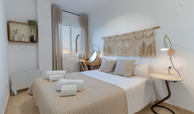 Odsprzedaż - Mieszkanie w bloku - El Campello - Costa Blanca