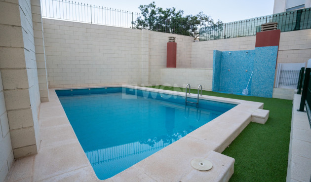 Odsprzedaż - Mieszkanie w bloku - El Campello - Costa Blanca