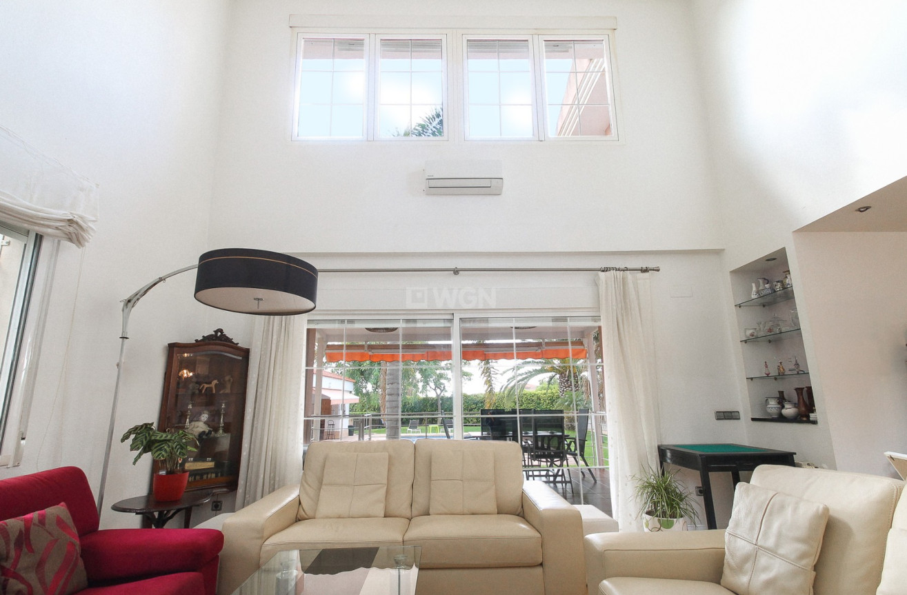 Odsprzedaż - Villa - San Vicente del Raspeig - Inland