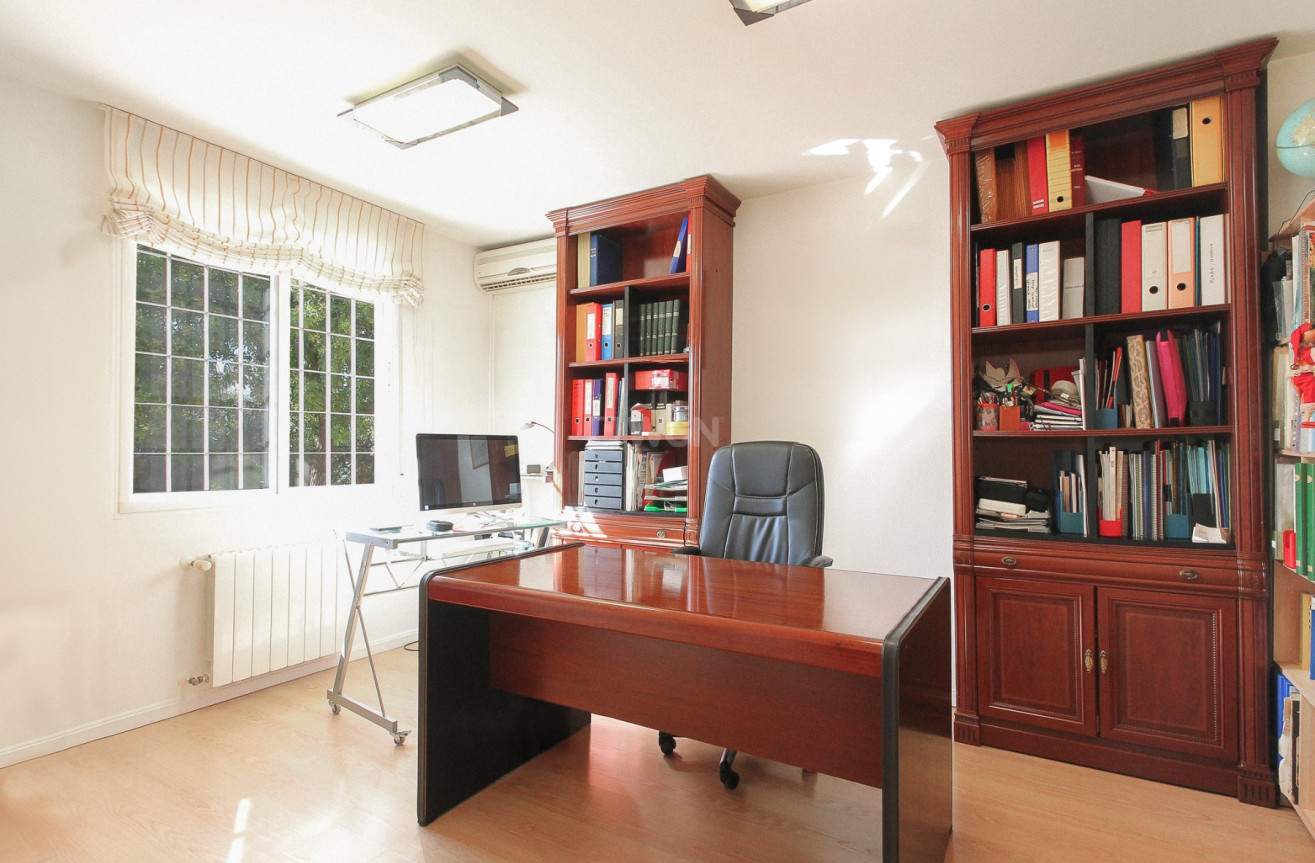 Odsprzedaż - Villa - San Vicente del Raspeig - Inland