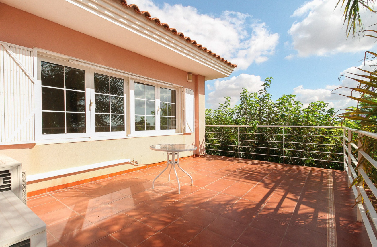 Odsprzedaż - Villa - San Vicente del Raspeig - Inland