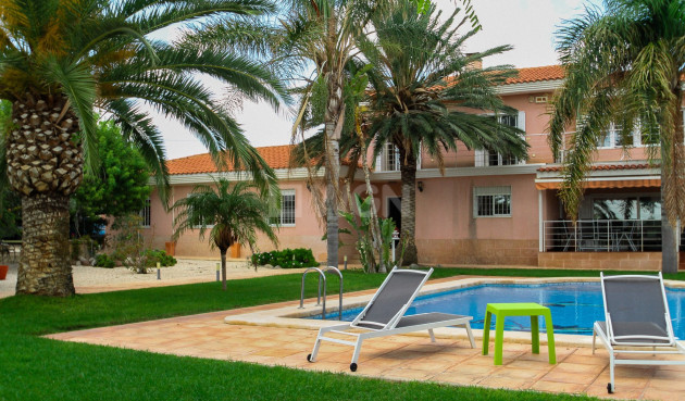 Odsprzedaż - Villa - San Vicente del Raspeig - Inland