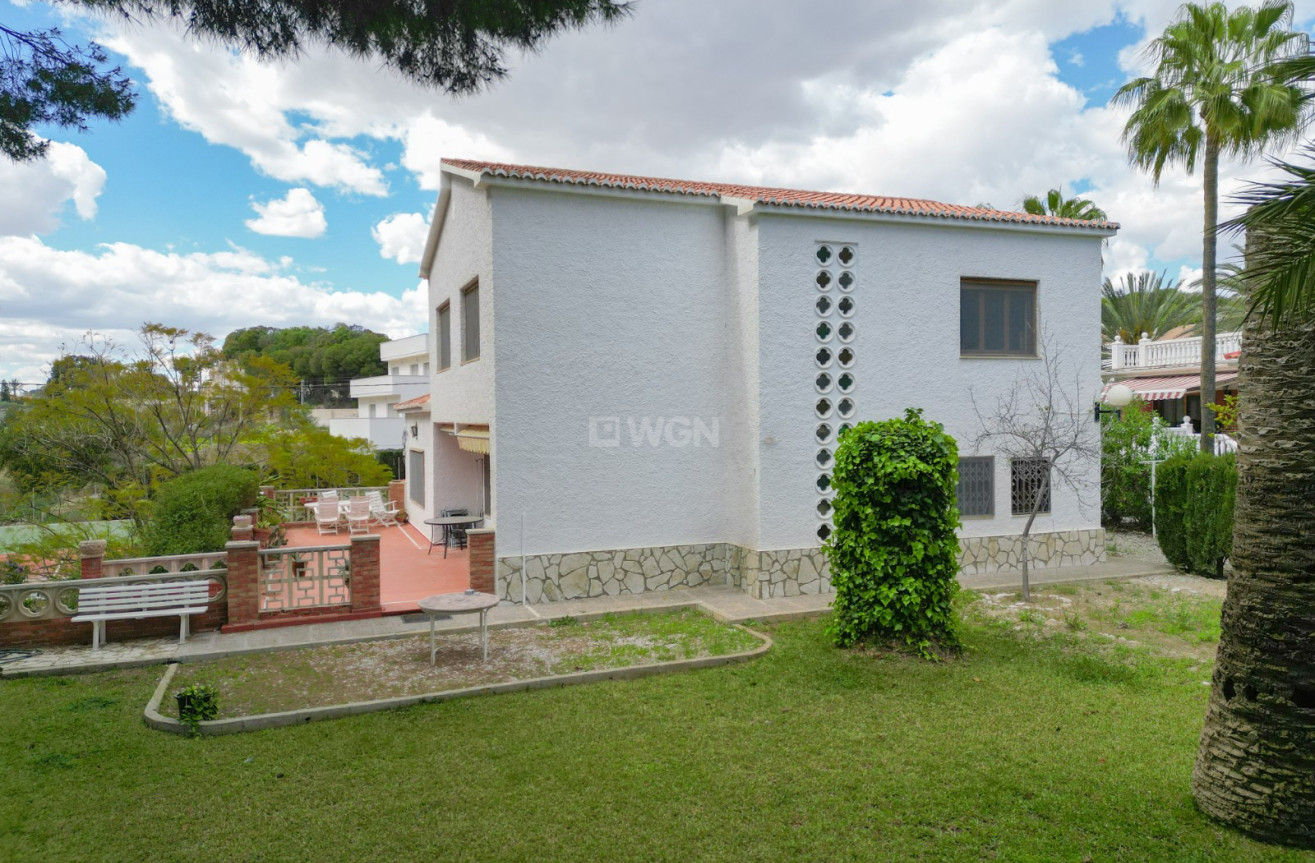 Odsprzedaż - Villa - El Campello - Costa Blanca