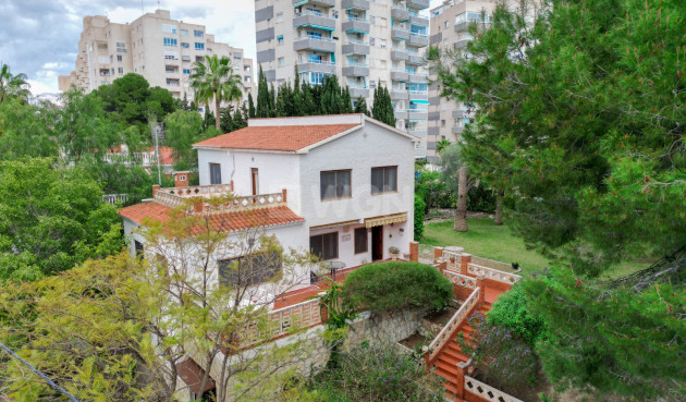 Odsprzedaż - Villa - El Campello - Costa Blanca