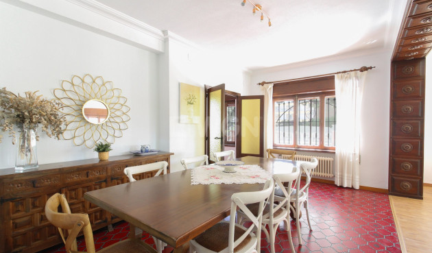 Odsprzedaż - Villa - El Campello - Costa Blanca