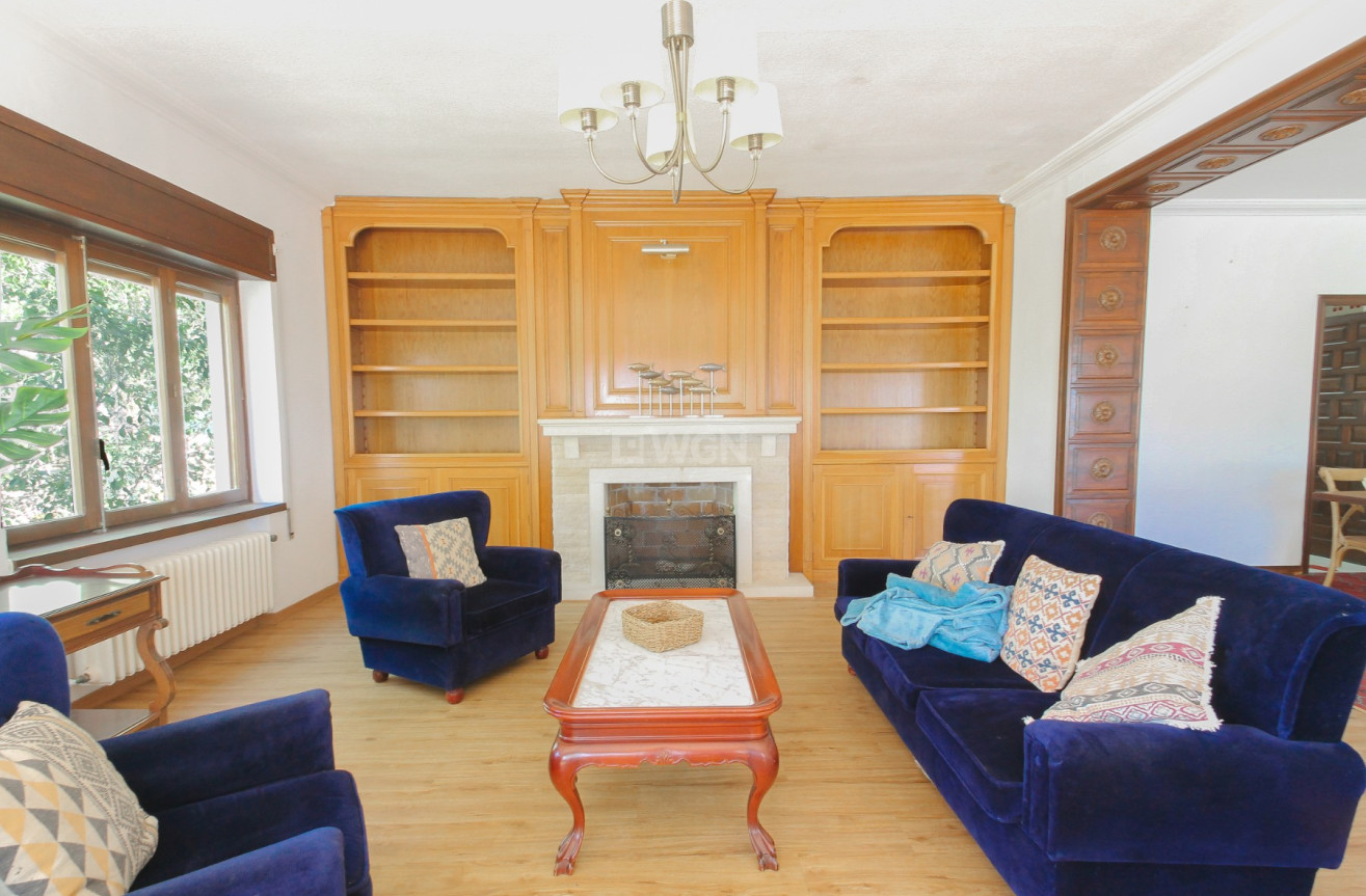 Odsprzedaż - Villa - El Campello - Costa Blanca