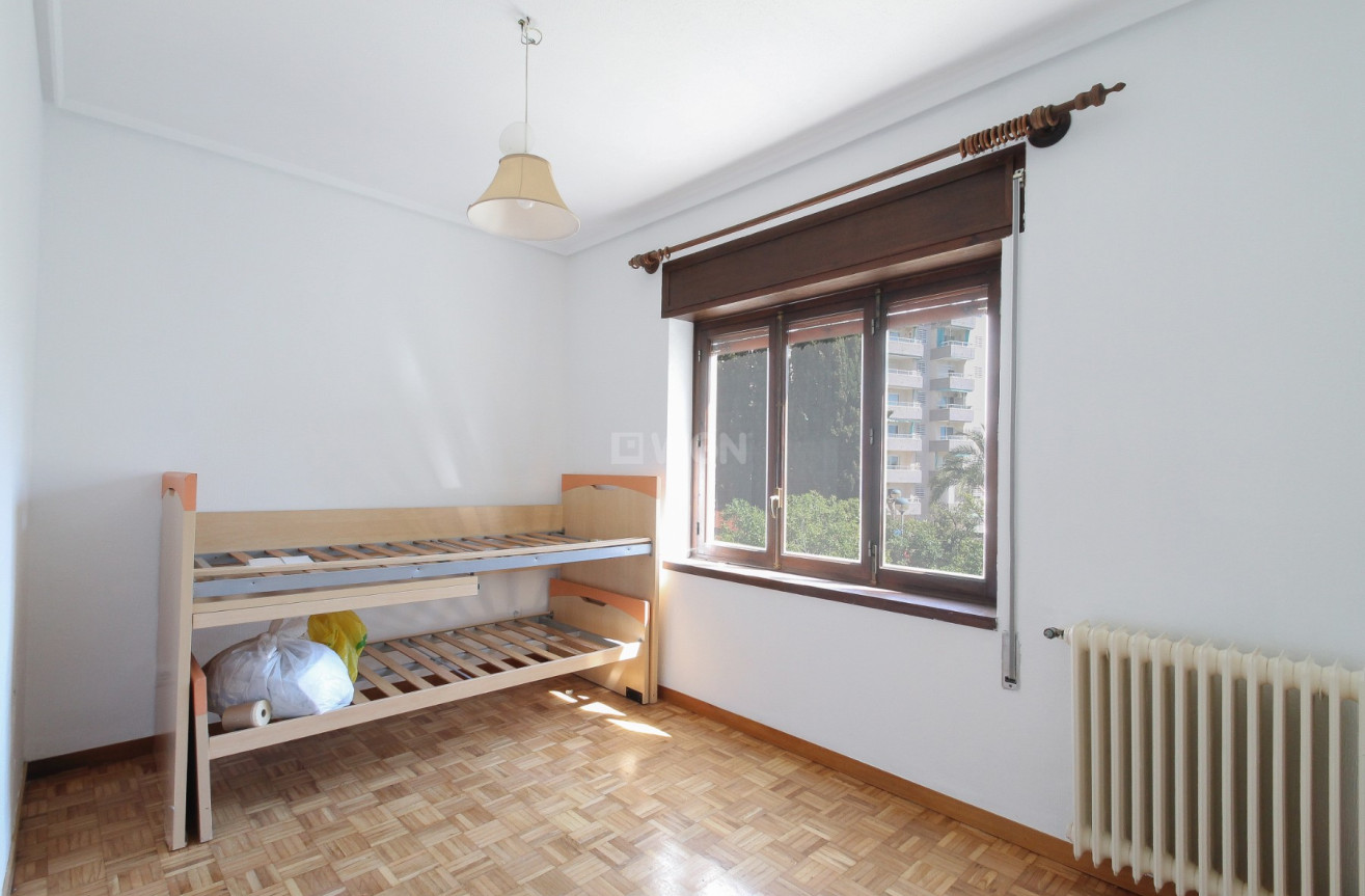 Odsprzedaż - Villa - El Campello - Costa Blanca