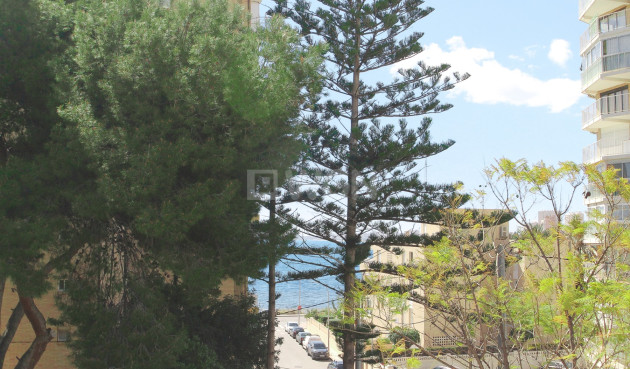 Odsprzedaż - Villa - El Campello - Costa Blanca